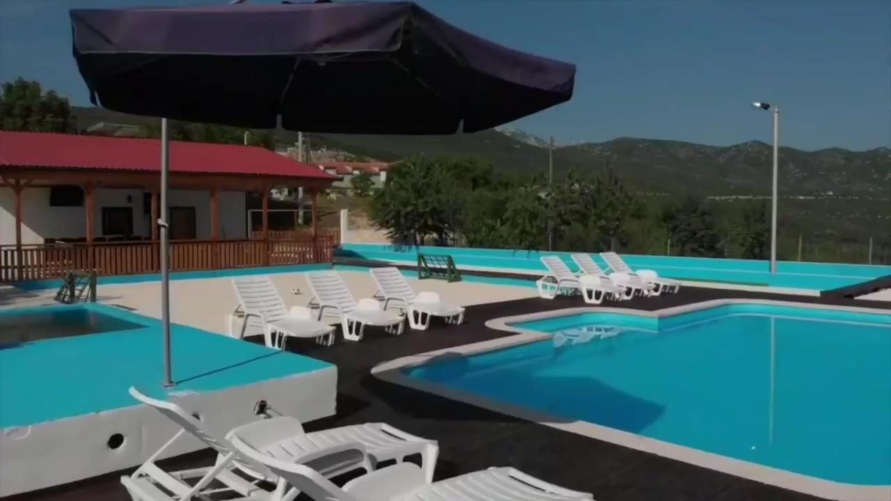 Holiday Home Poljicko Imanje Donji Dolac Zewnętrze zdjęcie